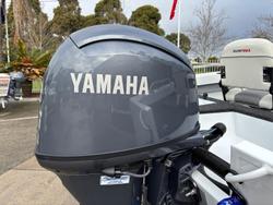 2026 QUINTREX 420 Renegade SC