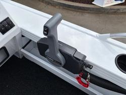 2026 QUINTREX 420 Renegade SC