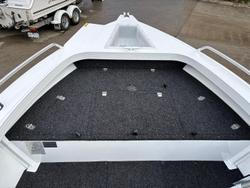 2026 QUINTREX 420 Renegade SC