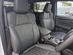 2025 Isuzu MU-X LS-T