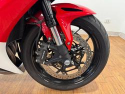 2015 Honda CBR1000RR (FIREBLADE) WHITE