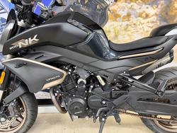 2024 CFMOTO NK ADVANCE BLACK
