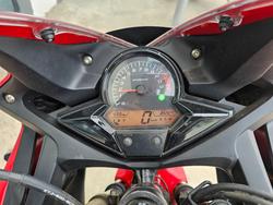 2016 Honda CBR300R Red
