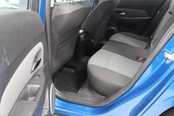 2011 Holden Cruze CD JH Series II MY11 BLUE