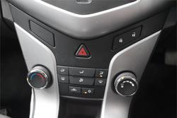2011 Holden Cruze CD JH Series II MY11 BLUE