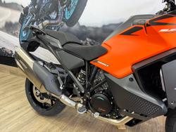 2026 Ktm 1390 SUPER ADVENTURE S ORANGE