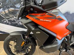 2026 Ktm 1390 SUPER ADVENTURE S ORANGE