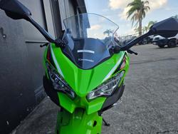 2022 Kawasaki NINJA 400 SE GREEN