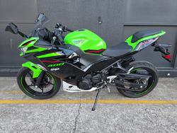 2022 Kawasaki NINJA 400 SE GREEN
