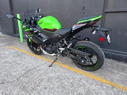 2022 Kawasaki NINJA 400 SE GREEN