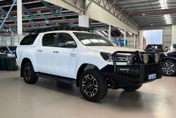 2020 Toyota Hilux SR5