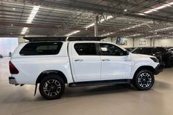 2020 Toyota Hilux SR5