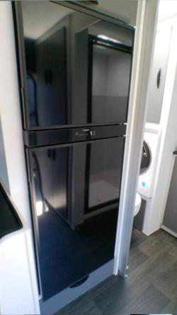 2025 Supreme 2000_R_K1e2_T Classic Dirt Road 20'