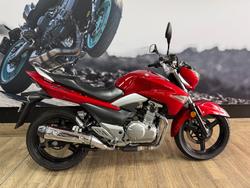 Suzuki Inazuma 250 (GW250)