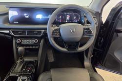 2025 Mahindra XUV700 AX7L Black Edition