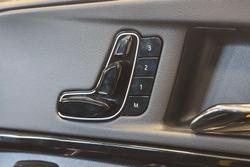 2025 Mahindra XUV700 AX7L Black Edition