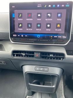 2024 Volkswagen ID. Buzz Cargo BEV550