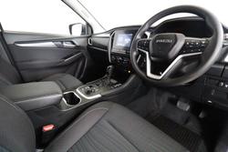 2022 Isuzu MU-X LS-M