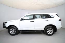 2022 Isuzu MU-X LS-M