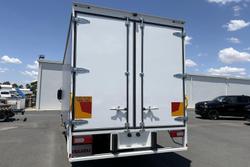 2025 Isuzu N Series NQR 88/80-190 AM D42