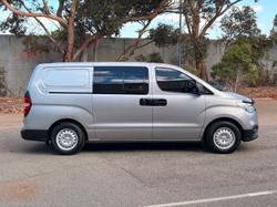 2020 Hyundai iLoad (No Badge)