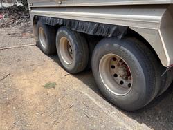 2013 GLT Aluminium Grain Tipper