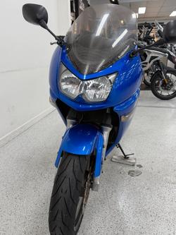 2006 Kawasaki ER-6f Blue