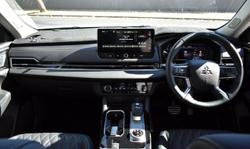 2025 Mitsubishi Outlander Exceed