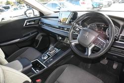 2022 Mitsubishi Outlander LS