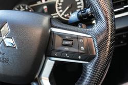 2022 Mitsubishi Outlander LS