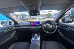 2025 GWM Haval Jolion Lux Hybrid A02 Golden Black (8T01)