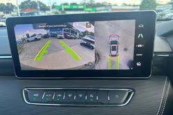 2025 GWM Haval Jolion Lux Hybrid A02 Golden Black (8T01)