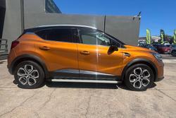 2021 Renault Captur Intens