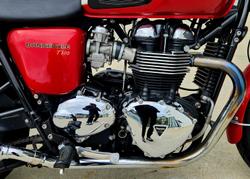 2013 Triumph Bonneville T100 (865cc) Bonneville Red