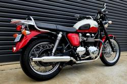 2013 Triumph Bonneville T100 (865cc) Bonneville Red