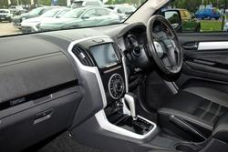 2018 Isuzu MU-X LS-T