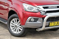 2018 Isuzu MU-X LS-T