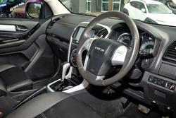 2018 Isuzu MU-X LS-T