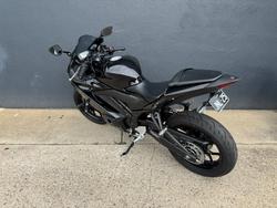 2022 Yamaha YZF-R3 BLACK