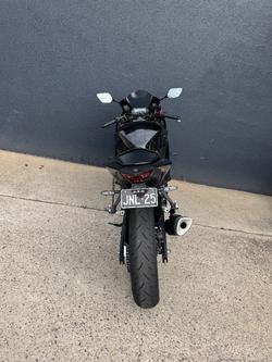 2022 Yamaha YZF-R3 BLACK