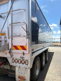 2016 Maxitans Grain Tipper