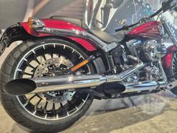 2017 Harley-Davidson Breakout 103 (FXSB) Softail Red