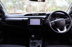 2021 Toyota Hilux SR