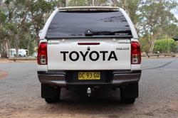 2021 Toyota Hilux SR