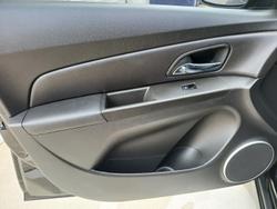 2015 Holden Cruze SRi-V JH Series II MY15 Phantom