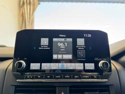 2025 Mitsubishi Triton GLX-R