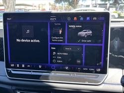 2025 Volkswagen TIGUAN R-LINE