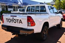 2023 Toyota Hilux SR