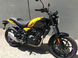 2025 Royal Enfield Guerrilla 450