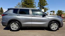 2021 Mitsubishi Outlander LS